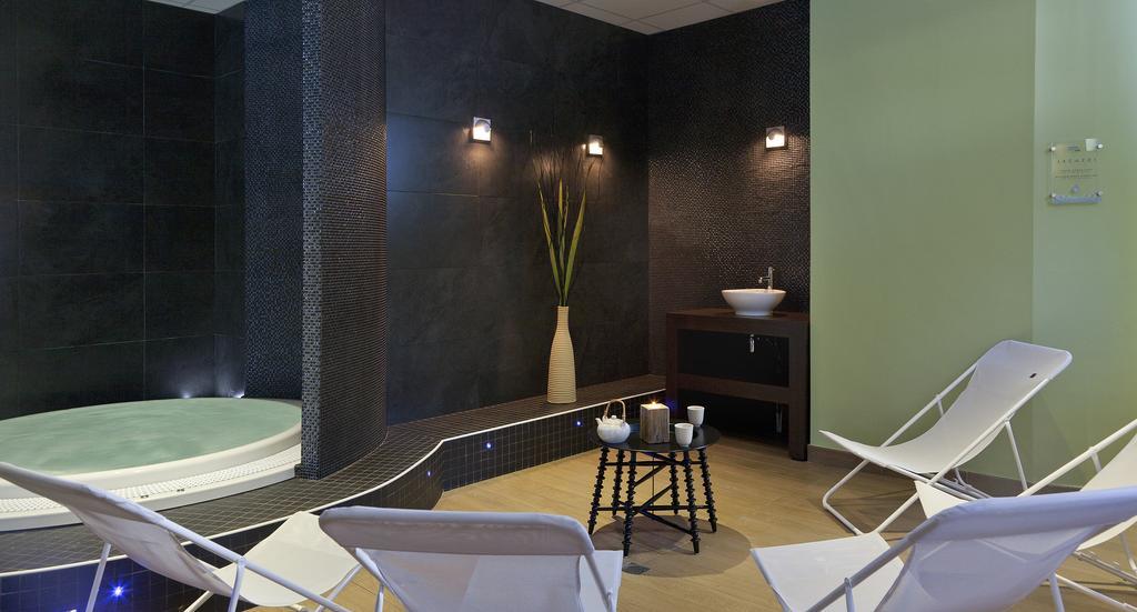 Les Arcs  Hotel Club Mmv Altitude **** מראה חיצוני תמונה